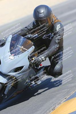 media/Mar-24-2025-Moto Forza (Mon) [[57ce5c5cff]]/3-Beginner Group/Session 3 (Turn 6 Inside)/